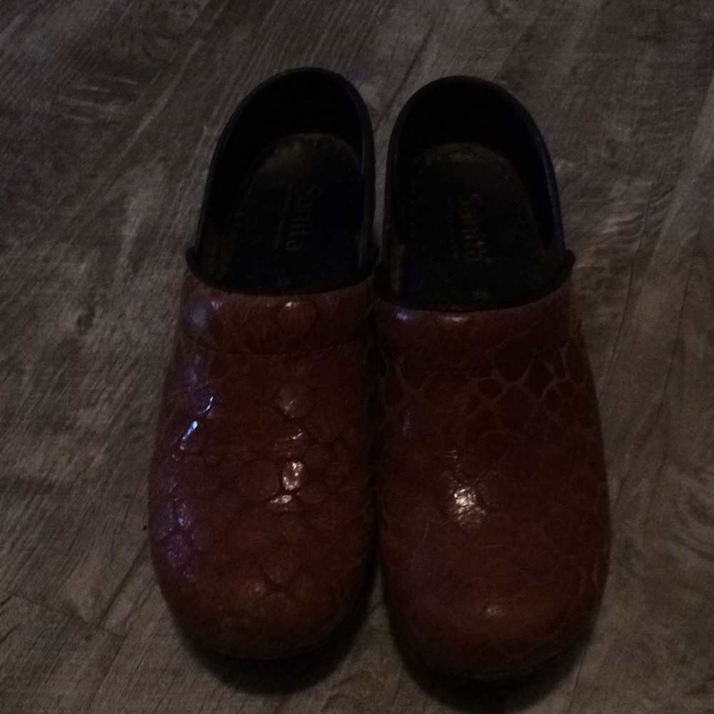 Sanita clogs size 8.